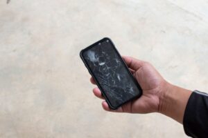 recover deleted data from iphone with physical damage